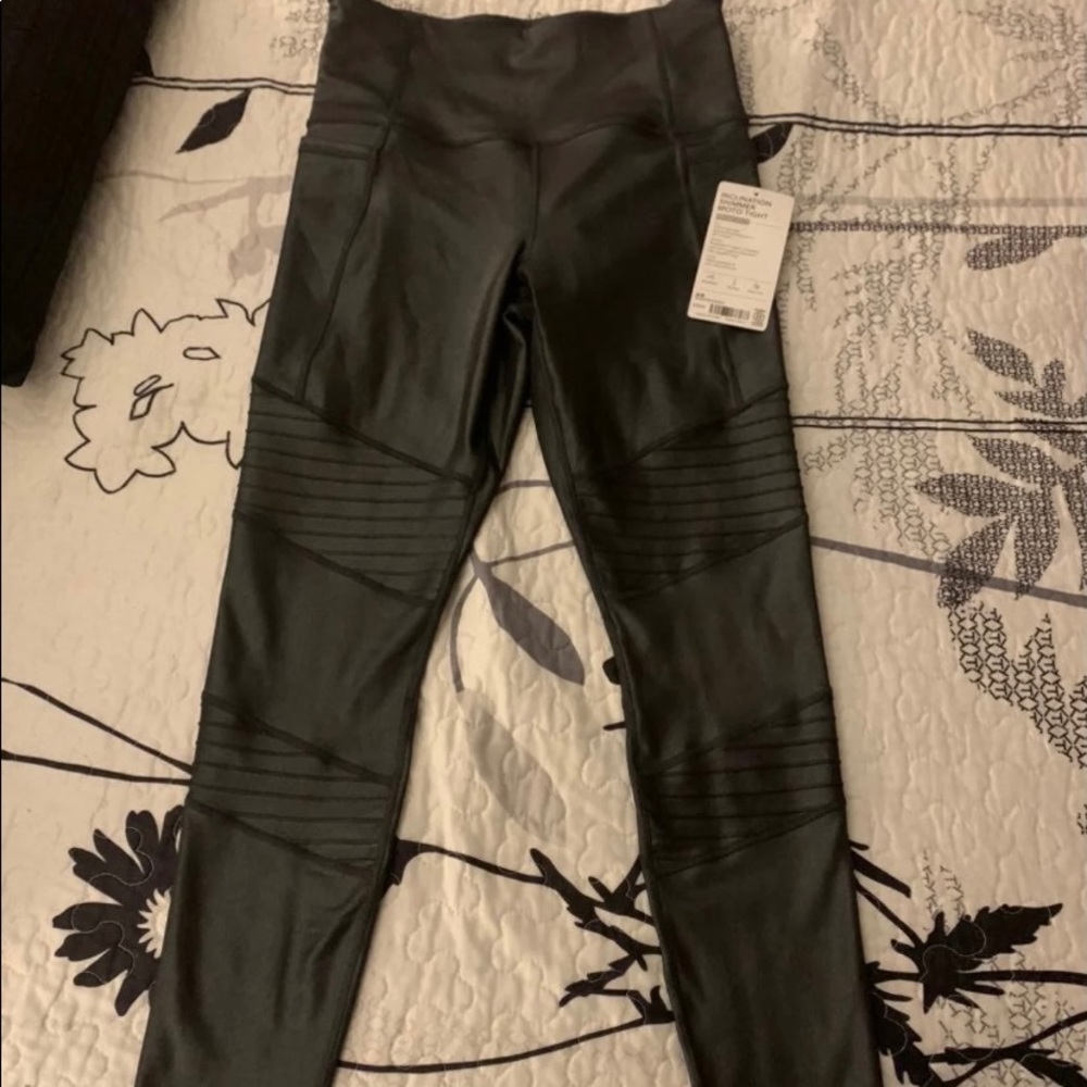 XS Athleta Shimmer Inclination Moto Tights